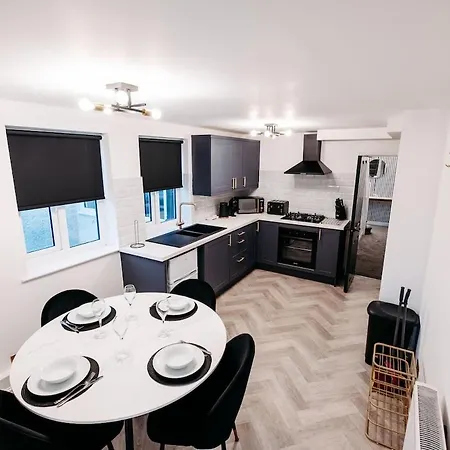 Maxwell View-luxury 2 Bedroom Apartment-free Private Gated Parking On-site Lägenhet