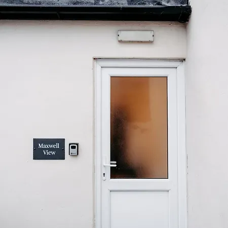 Maxwell View-luxury 2 Bedroom Apartment-free Private Gated Parking On-site Lägenhet Scarborough
