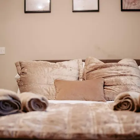 Lägenhet Maxwell View-luxury 2 Bedroom Apartment-free Private Gated Parking On-site
